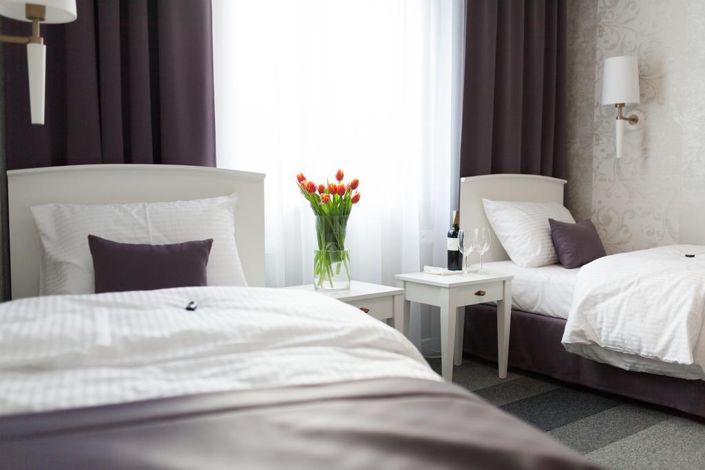 Hotel Pod Ratuszem Wieluń Camera foto